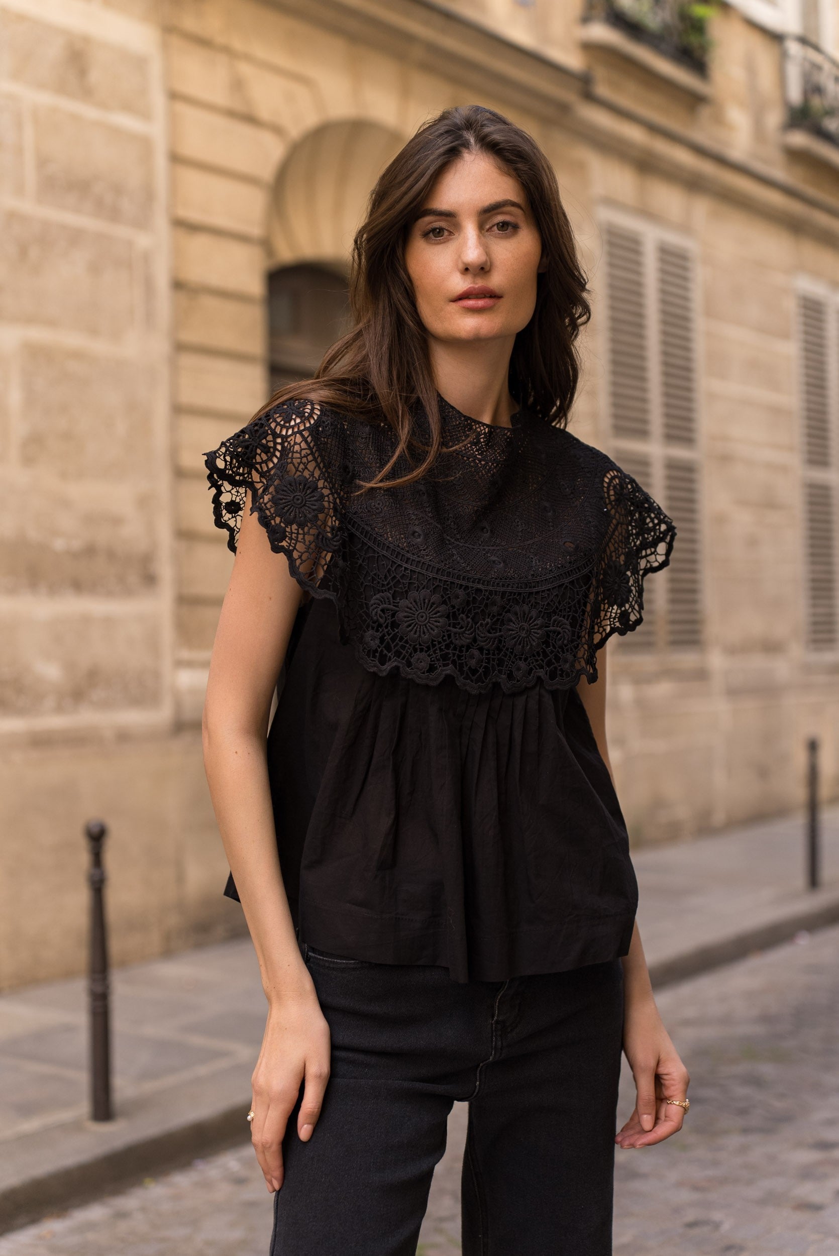 Top Victoria en coton col guipure