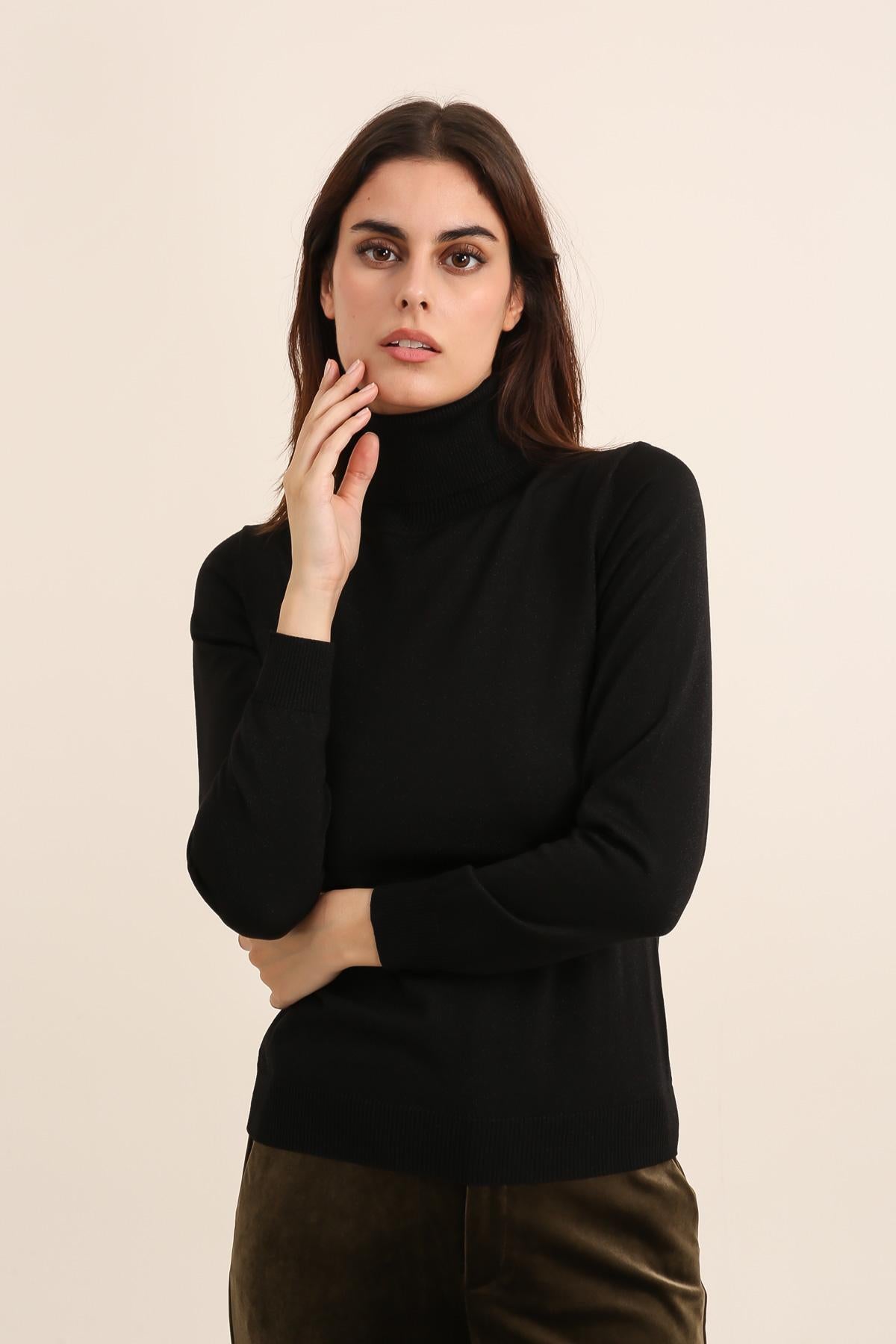 Pull col roulé côtelé en laine et lurex