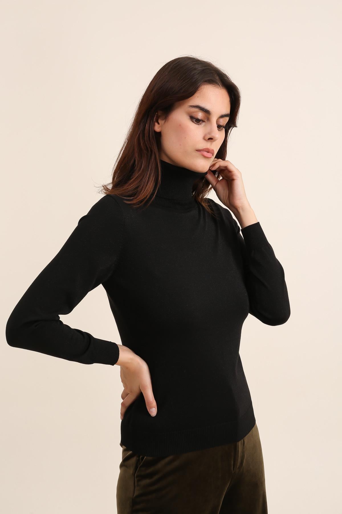 Pull col roulé côtelé en laine et lurex