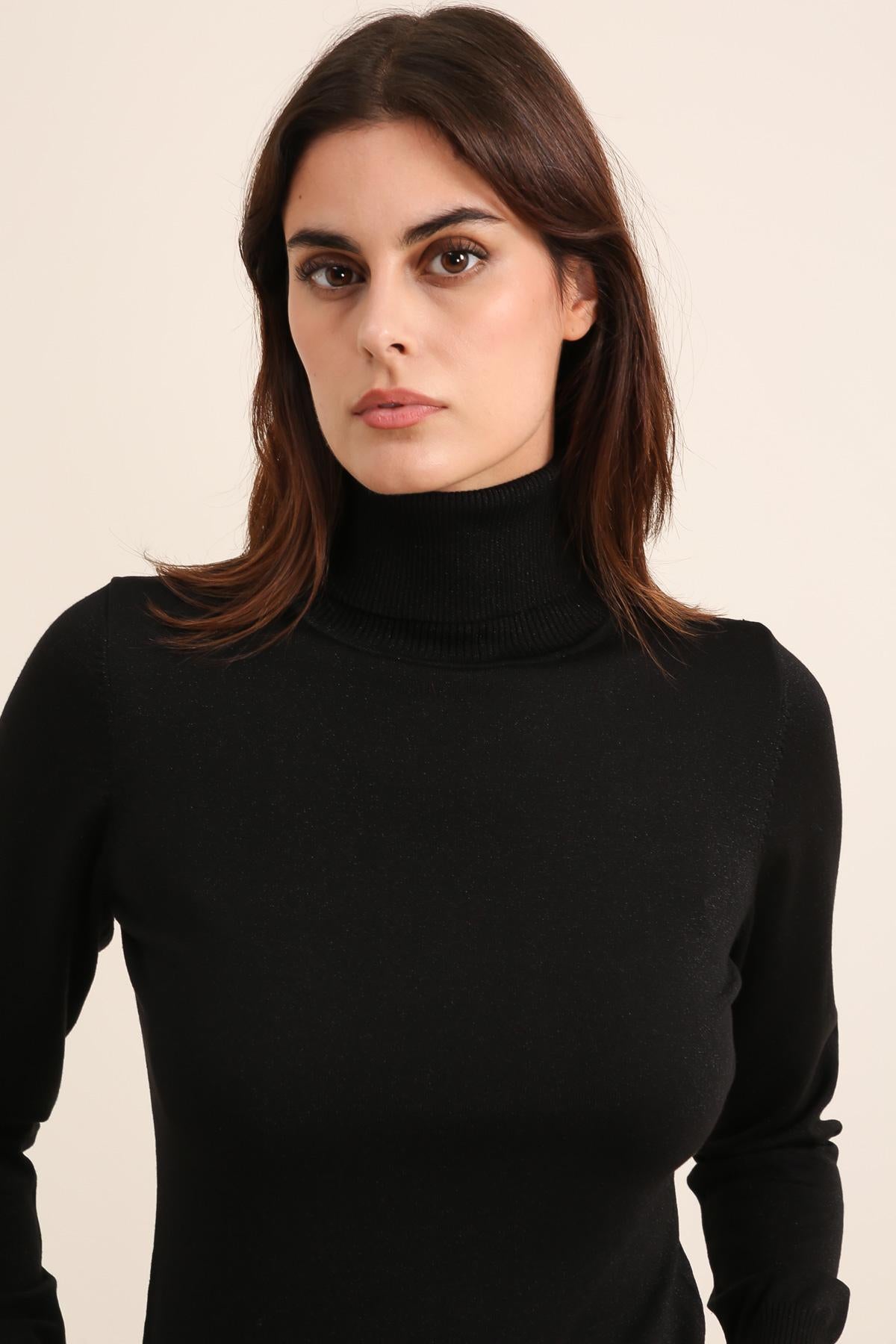 Pull col roulé côtelé en laine et lurex