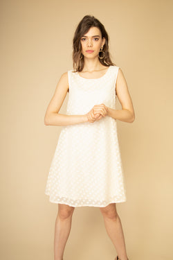 Short lace dress